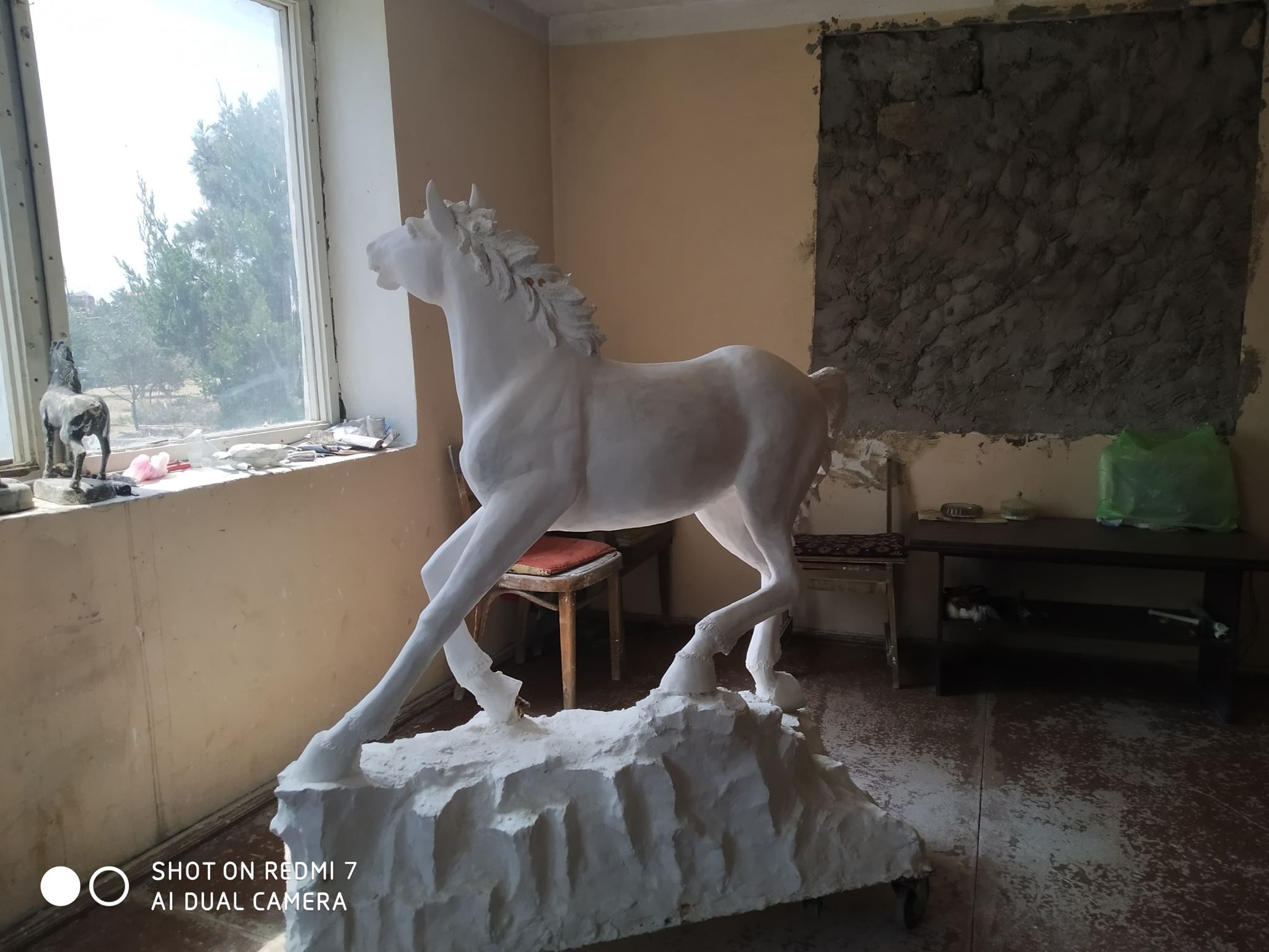 Qarabağın Dilbaz atlarının dünya miqyaslı şedevr heykəli satılır – CƏMİ 3000 MANATA (FOTOLAR)