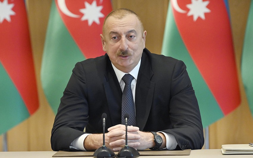 Prezident İlham Əliyev Aşqabadda İƏT-in XV Zirvə toplantısında iştirak edir