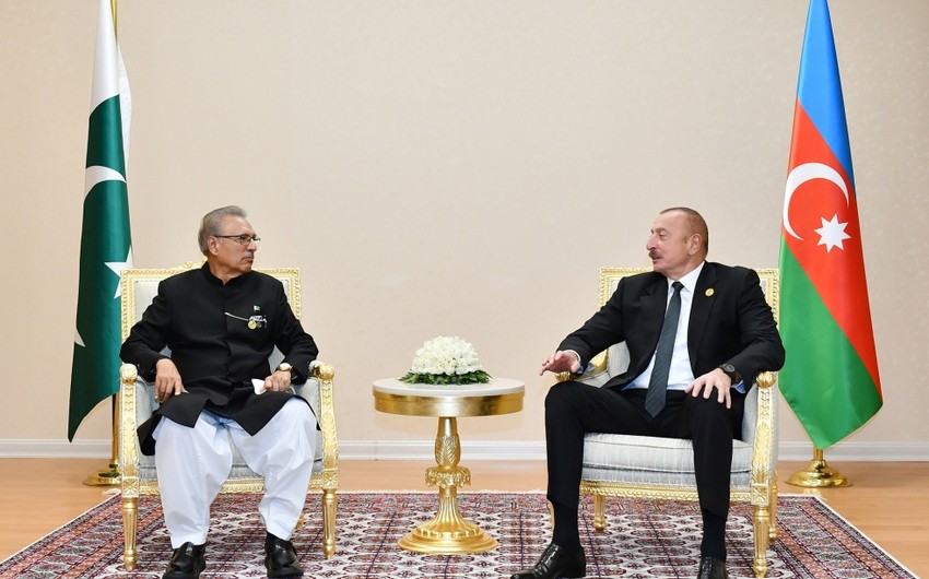 İlham Əliyev Pakistan Prezidenti ilə görüşüb